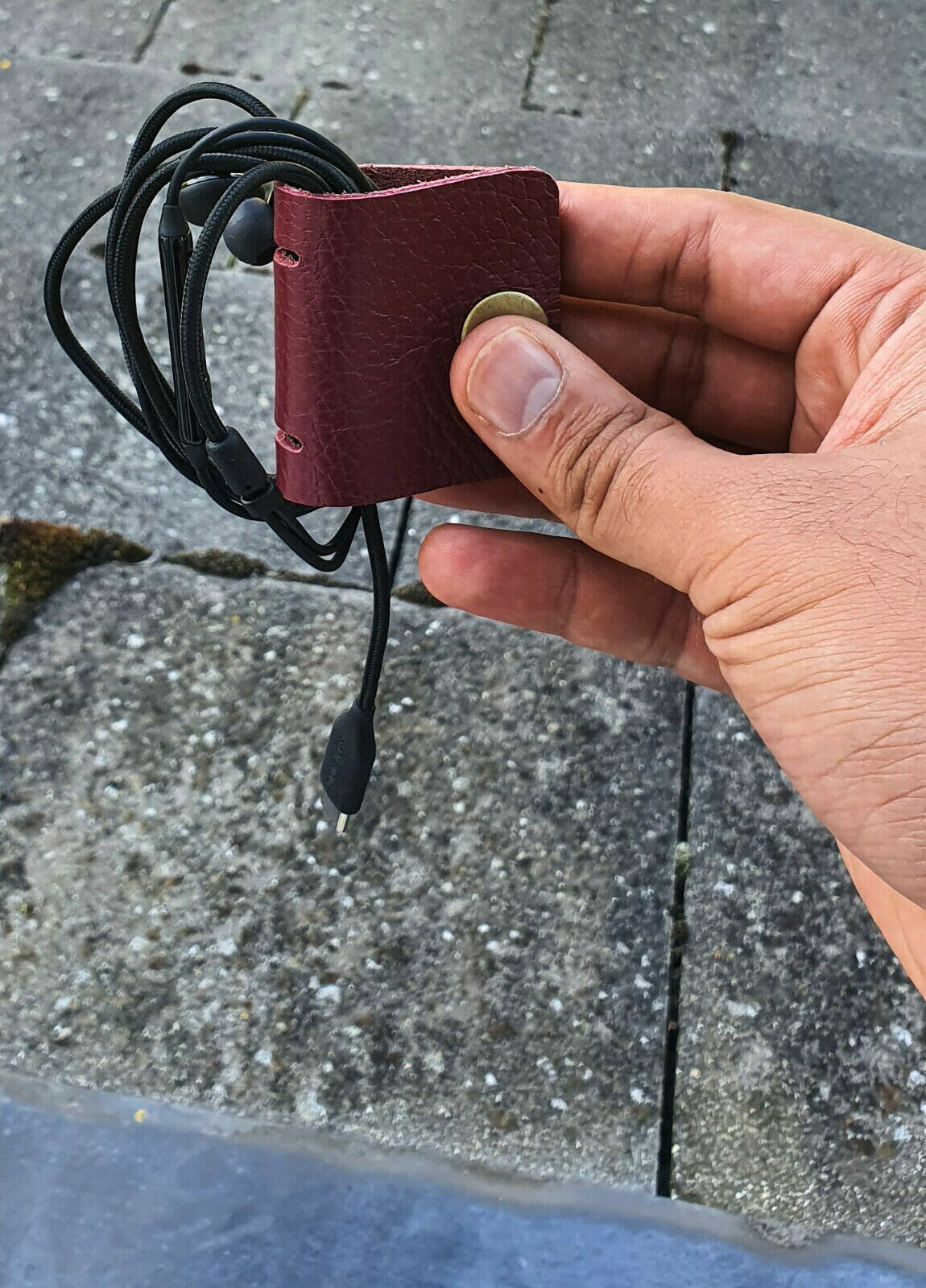 The Herefordshire Leather Headphone holder